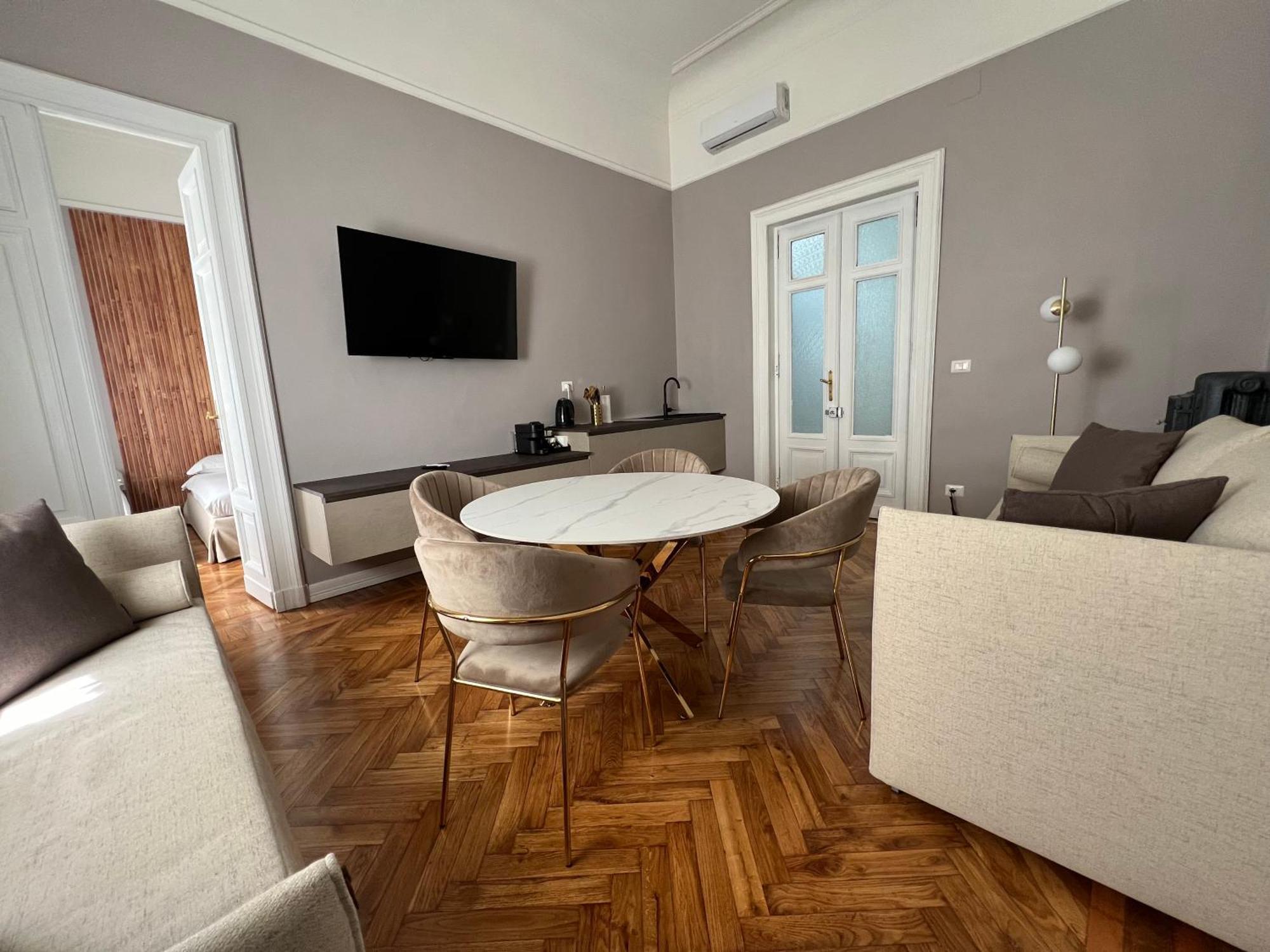 Turin Central Cavour Екстериор снимка