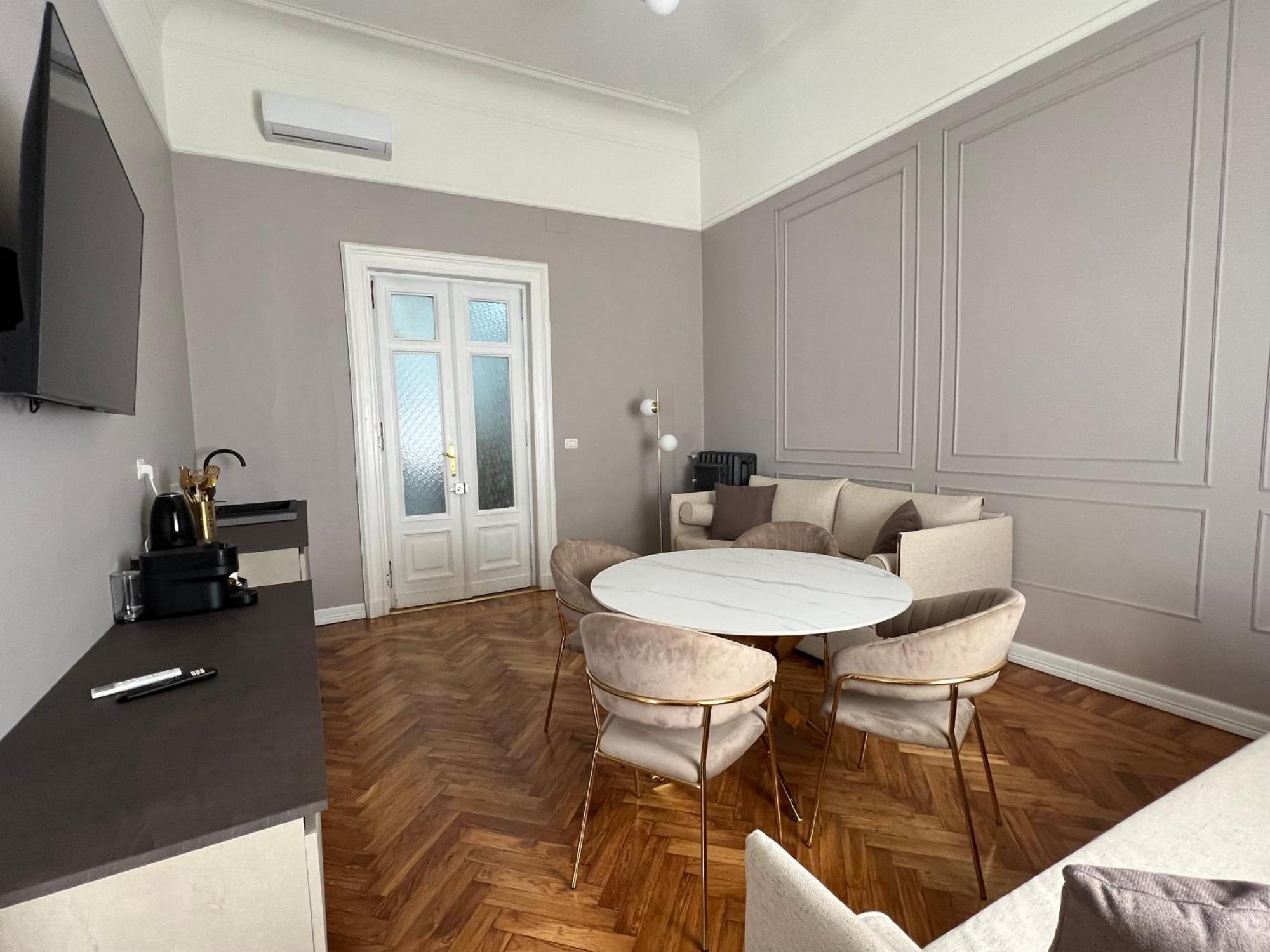 Turin Central Cavour Екстериор снимка